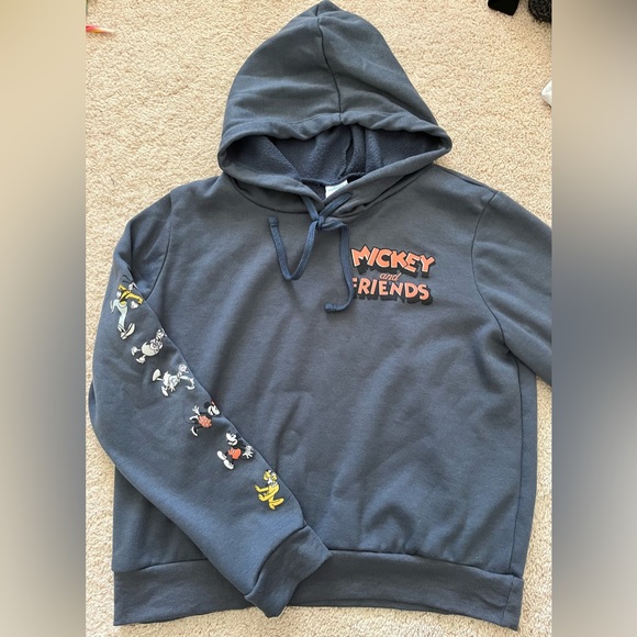Disney Tops - Disney Mickey & Friends Graphic Pullover Hoodie Size Medium